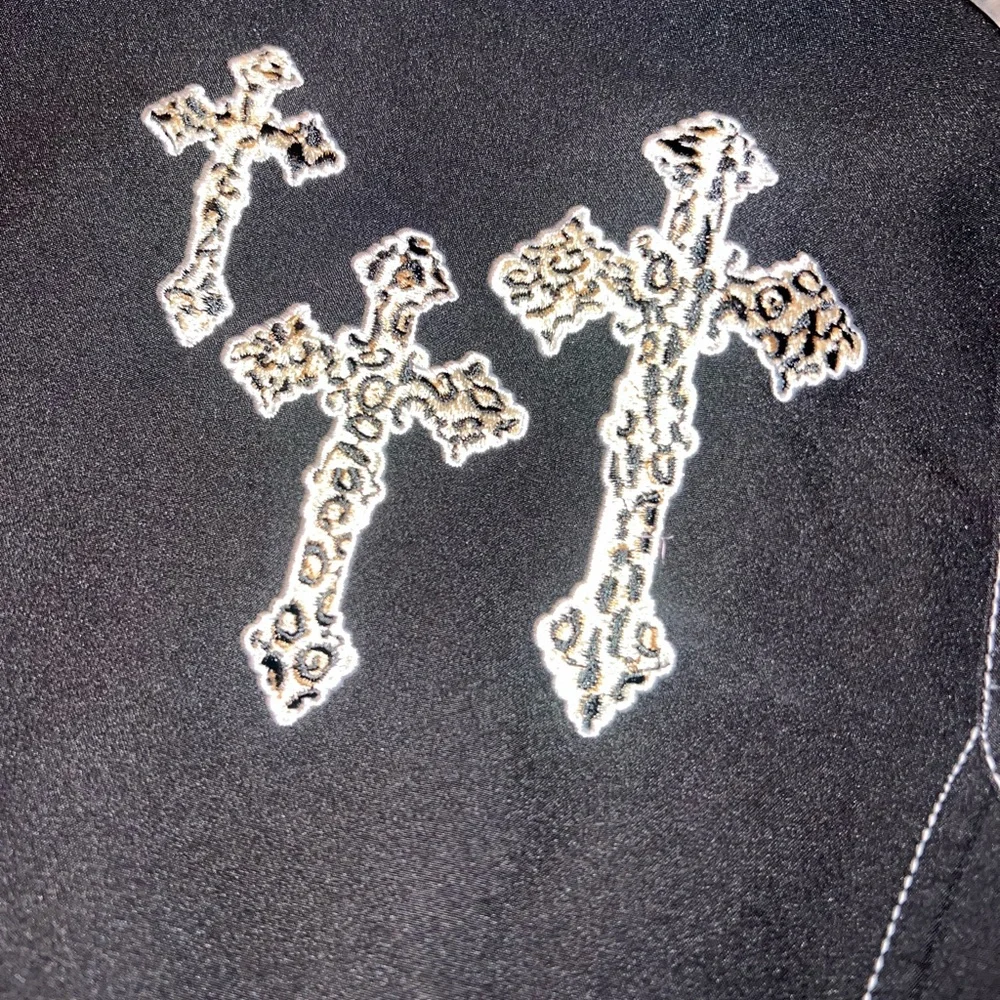 Girls Black Vest with Leopard Cross Design - Picture 5 of 6